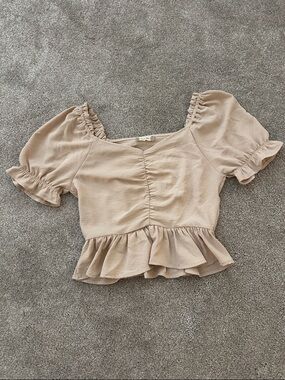 Beige Peplum Puff-Sleeve Crop Top